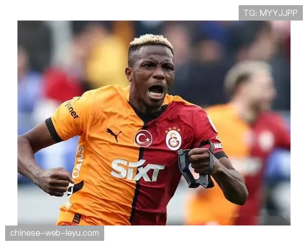 聚焦奥斯梅恩:在嘘声与掌声中完成那不勒斯百场里程碑 聚焦奥斯梅恩:在嘘声与掌声中完成那不勒斯百场里程碑